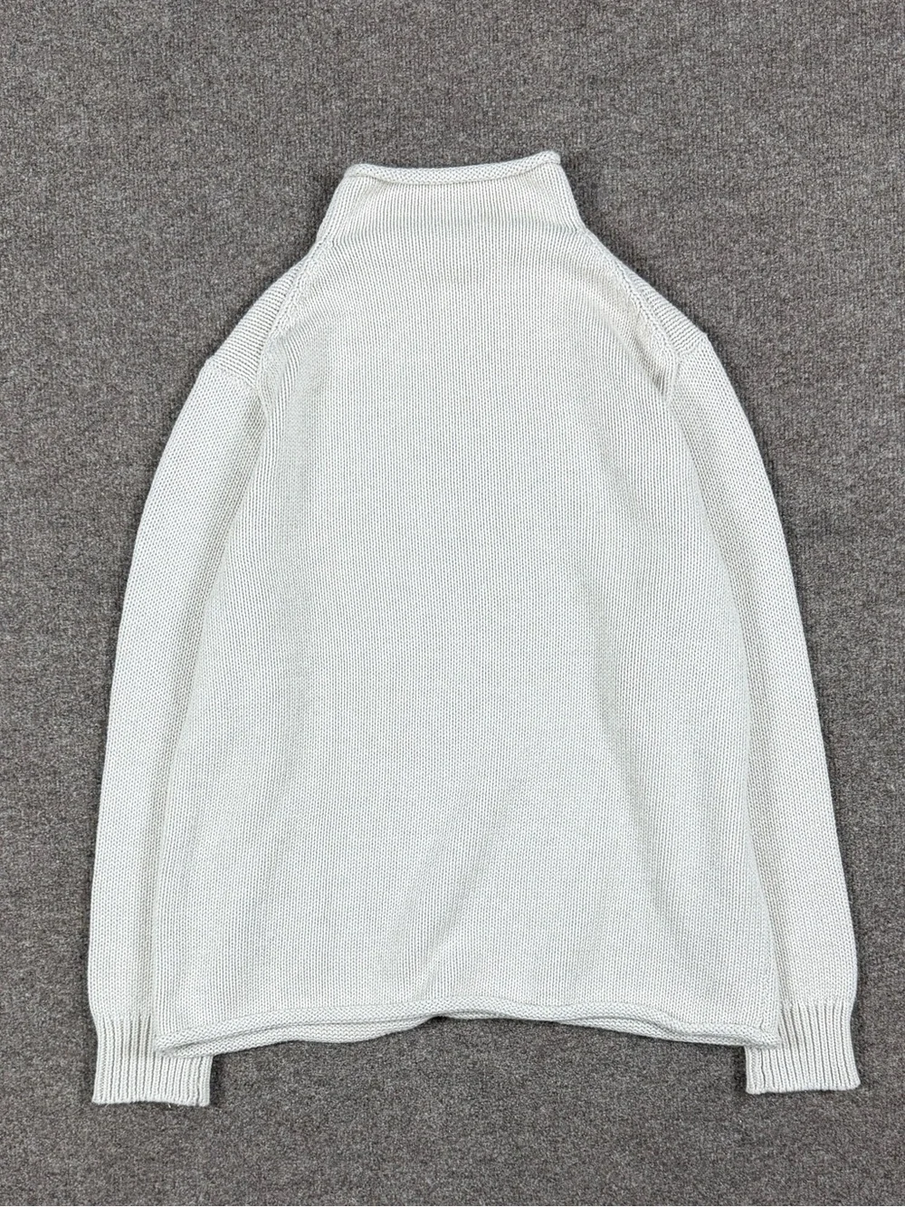 Men’s sweater